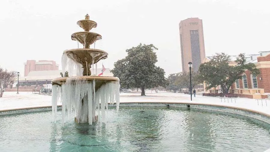 The fountain outside the Blagg-Huey library completely frozen over