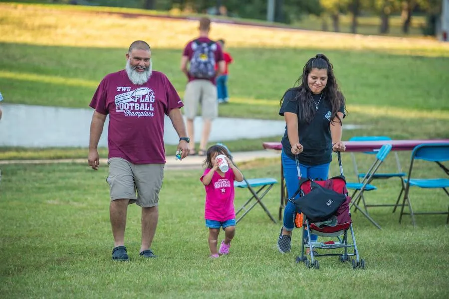 TWU families enjoy a meal together during Family Weekend 