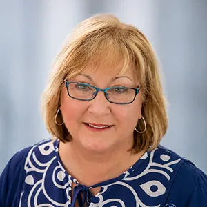 Kelly R Hall