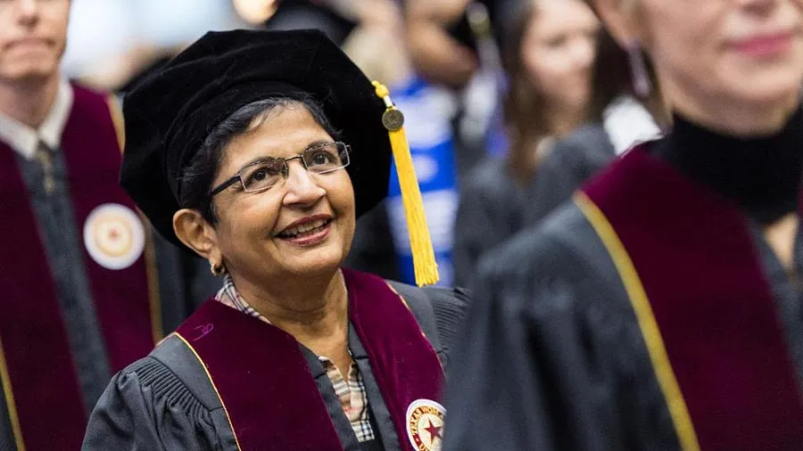 New graduate Kiran Kanwar at the 2019 Fall Commencement ceremony