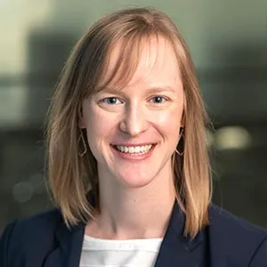 profile headshot of Amanda Mabry