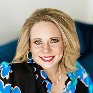 headshot of Stephanie Chavez