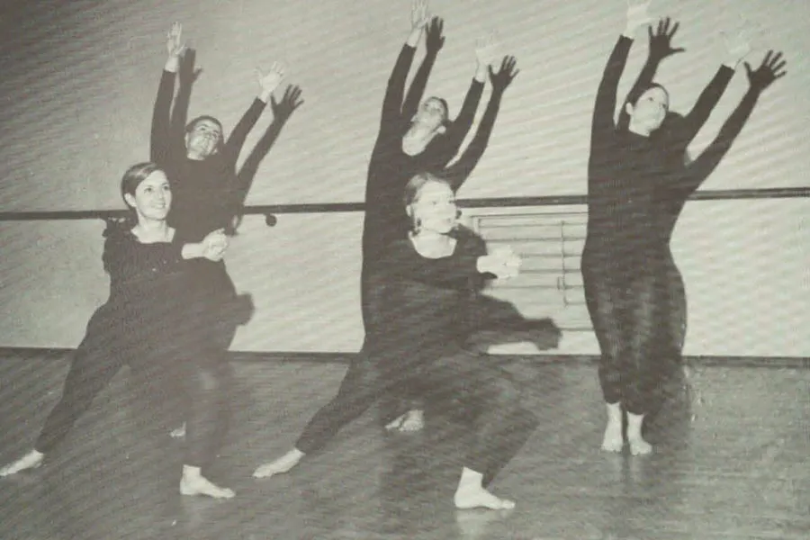 Modern Dance Group rehearsal 