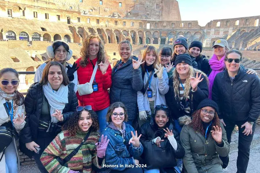 Honors in Italy 2024 visiting the Colosseum in Rome