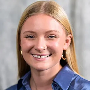 profile picture of Bailey Hopkins