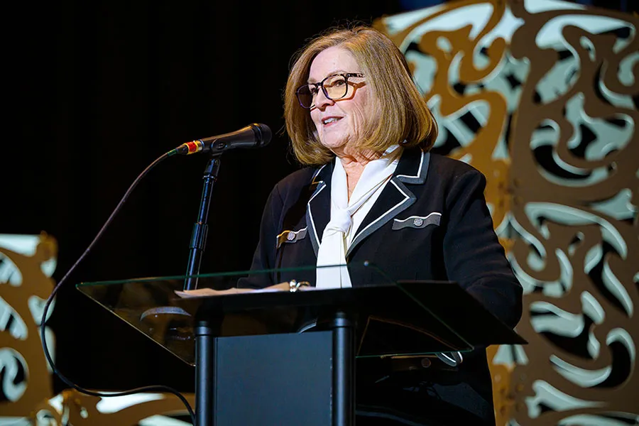 Peggy Venable accepting the 2024 JNIWL Distinguished Public Service Award