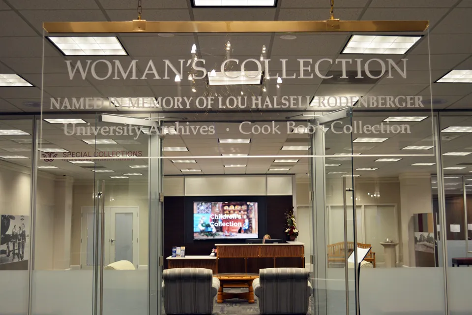 Entrance to the Woman's Collection
