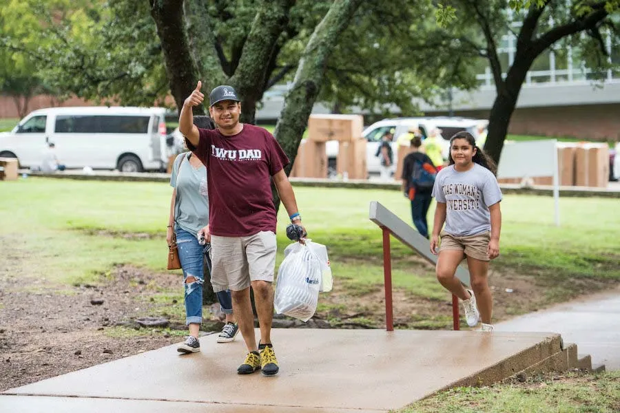 Move in day with parents