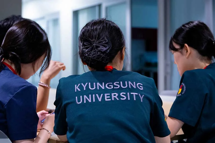 Visiting Korean nursing student represents home university