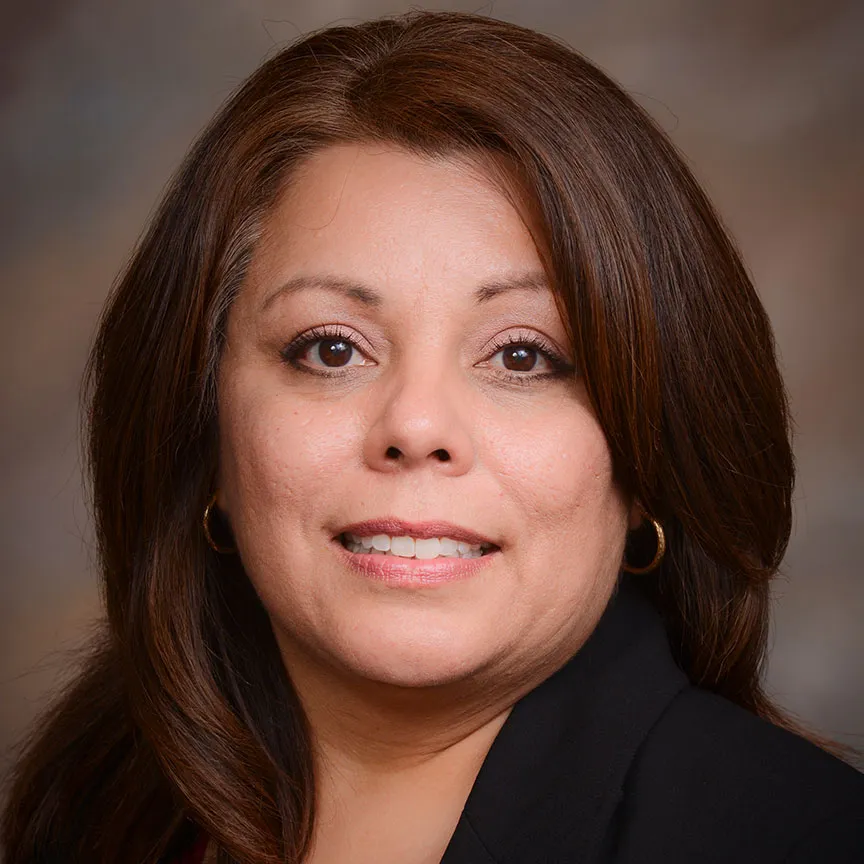 Portrait of Lisa Valle