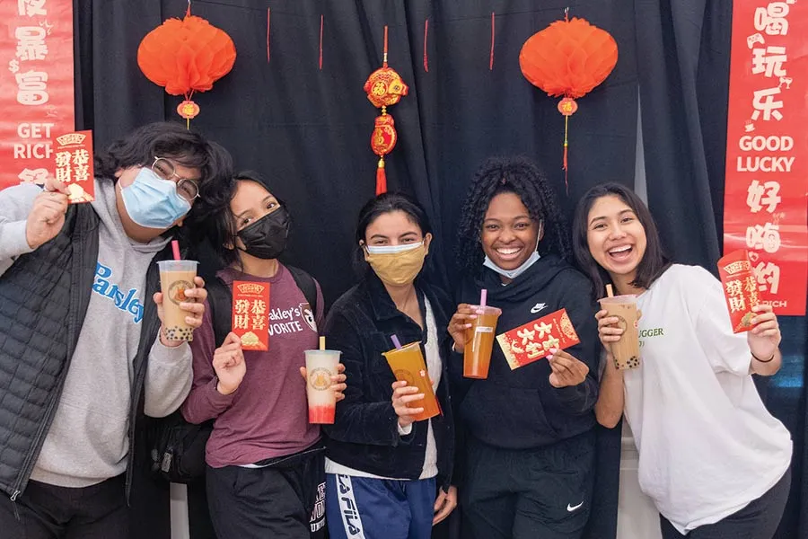 51���� students celebration Lunar New Year on campus