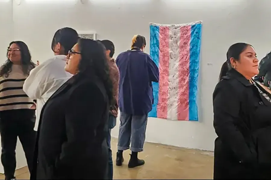 Crowd gathers, viewer gazes on 
