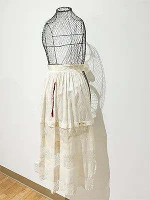 Laura Lee McCartney, Apron Strings, 2016, 300x400