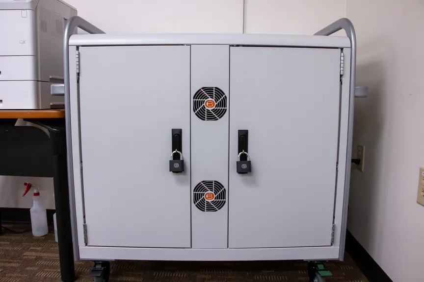 Laptop Cart 2