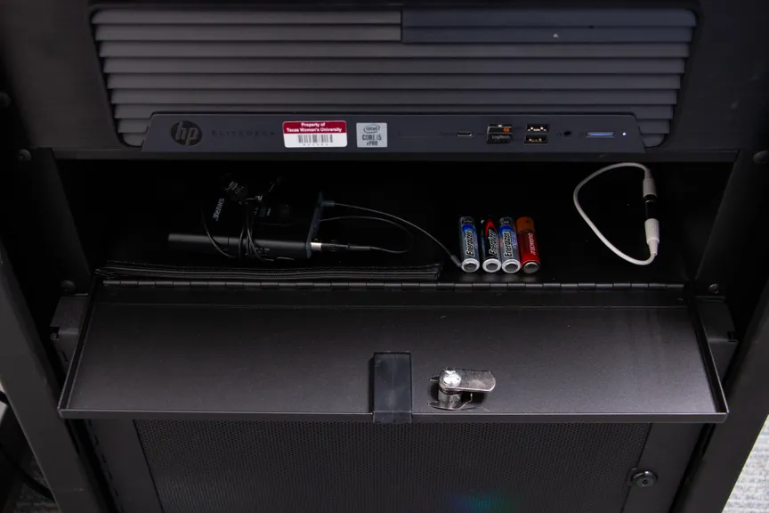 MCL 701 Rack Drawer